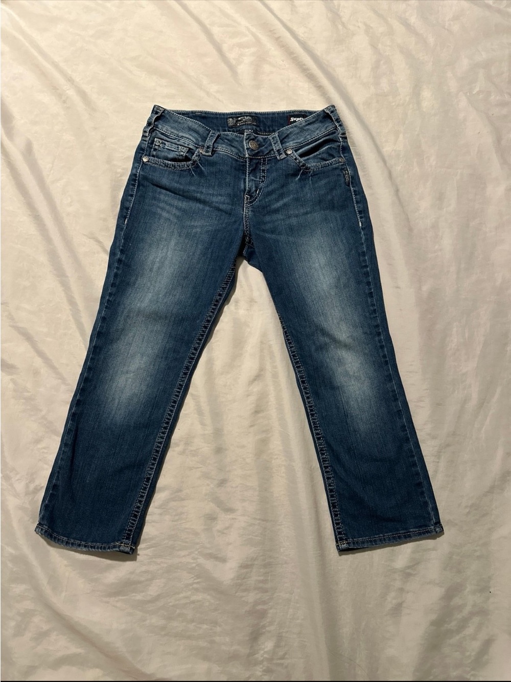 Silver Suki Capri Crop
Straight Mid Rise Jeans 30
